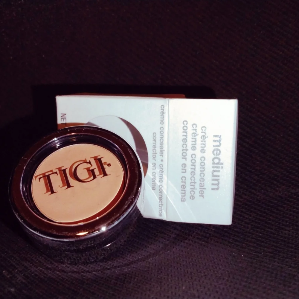 Brand New TIGI MAKEUP